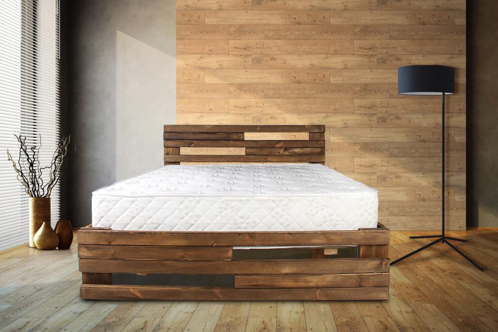 מיטה זוגית | מיטה במבצע | מיטה מעץ מלא